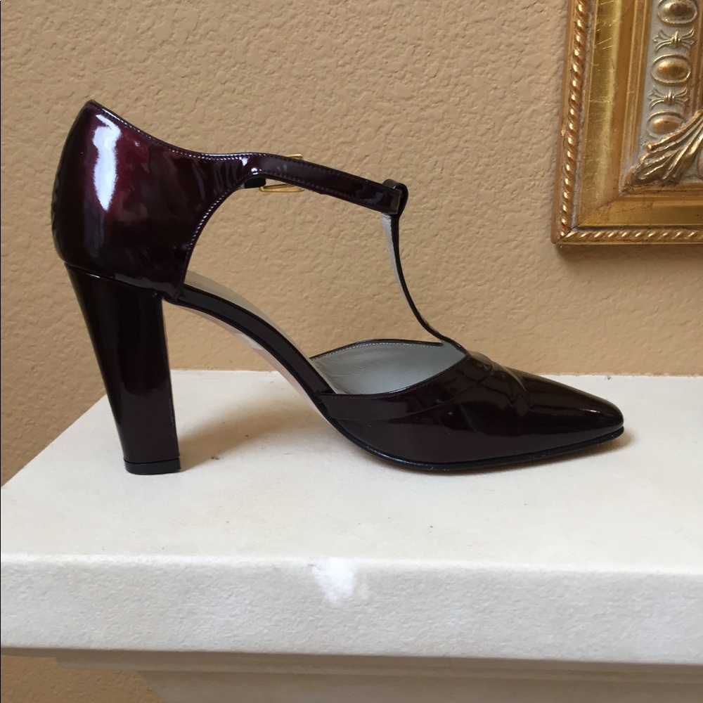 Gorgeous Wine color shoes😎